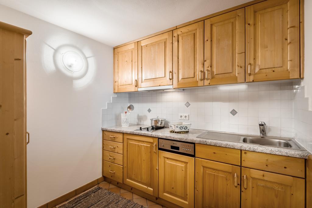 Residence Ciasa Planat Сан-Кассиано Экстерьер фото